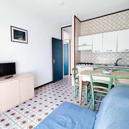 Ariston Fronte Mare Appartement Lido di Jesolo Buitenkant foto
